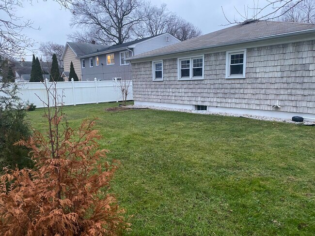 Photo - 61 Fulton St