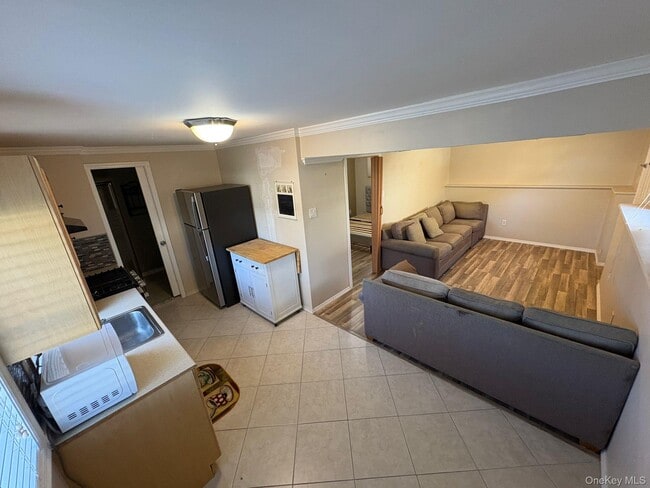 Photo - 318 Claremont Ave