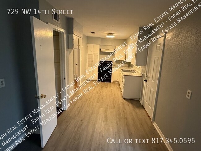 Photo - 729 NW 14th St