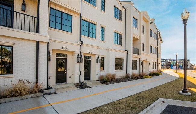 Photo - 4111 S Champions Dr