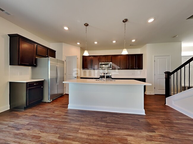 Photo - 5236 Valor Dr