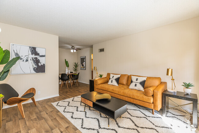 Interior Photo - La Jolla Nobel Rental