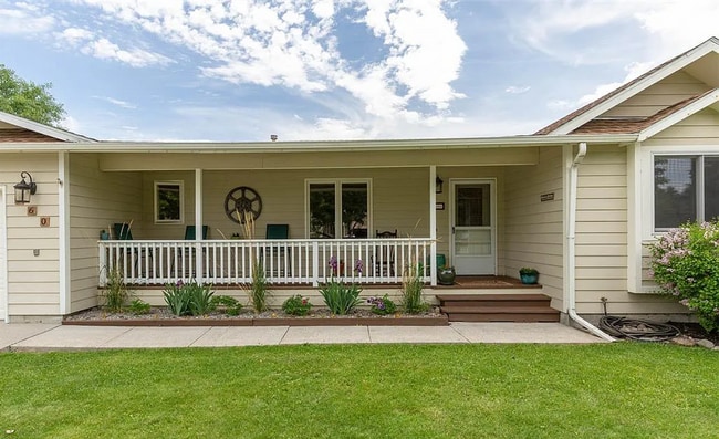 Photo - Lovely 3 Bedroom 2 Bath home in great location