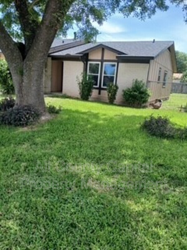 Photo - 2009 Greenhill Dr