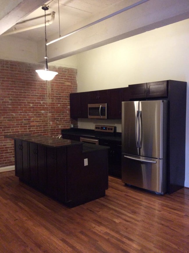 Photo - 311 W Baltimore St