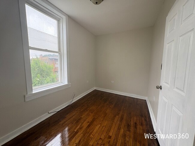 Photo - 1141 S Francisco Ave Unit r3