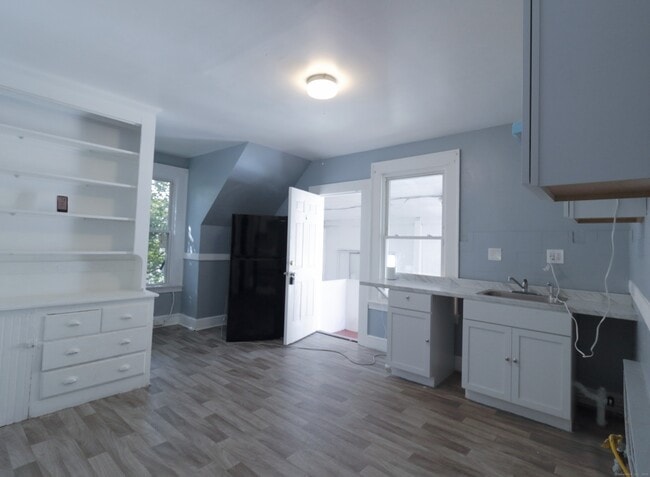 Photo - 215 Willow St Unit #2