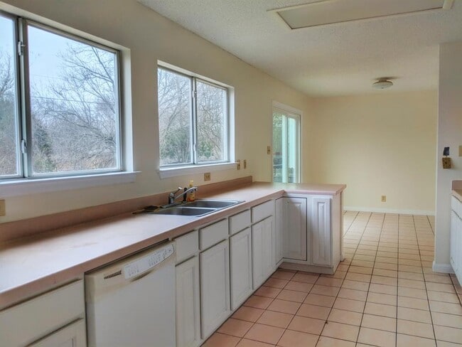 Photo - 4507 Sherwood Way