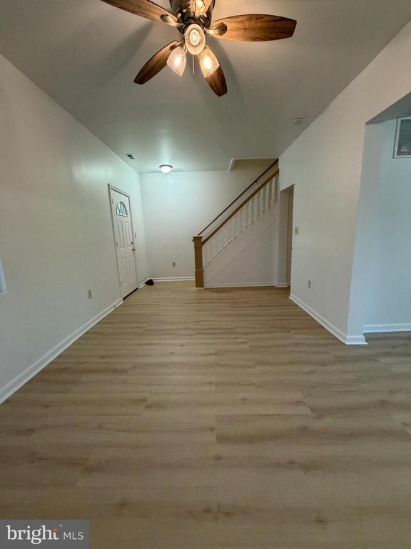 Photo - 9 Hartford Rd