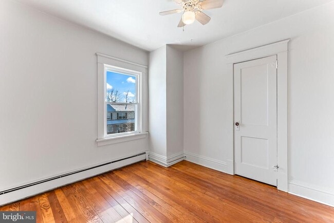 Photo - 224 Oakdale Ave