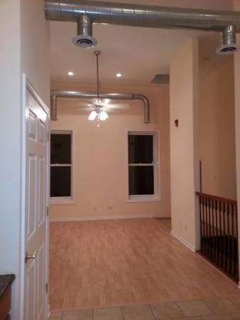 112 Main St