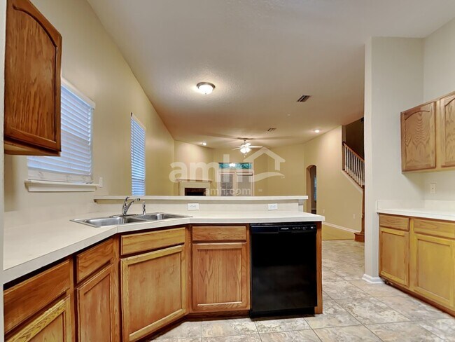 Photo - 720 Turnstone Court