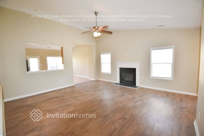 Photo - 3004 Golf Creek