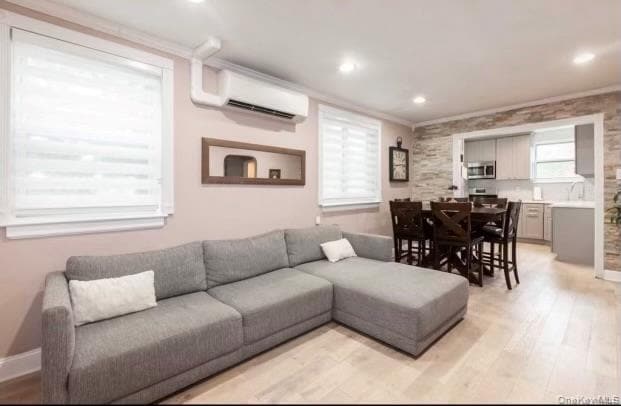 Photo - 71-07 Little Neck Pkwy Unidad 2nd Fl