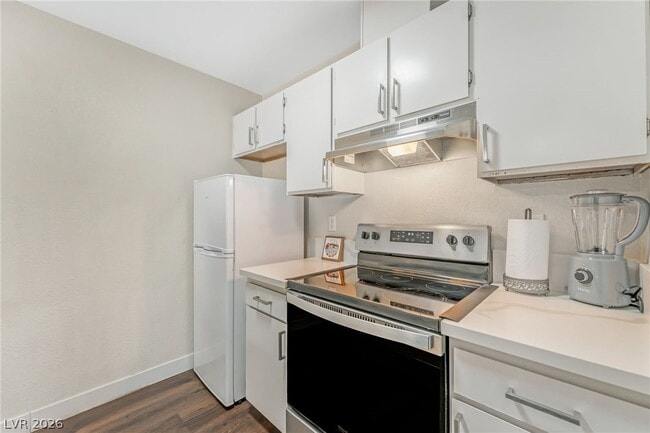 Photo - 3602 Gaylord Dr Unit 155