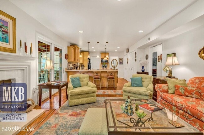 Photo - Beautiful condo located in South Roanoke 3 Bedrooms and 2 Baths
