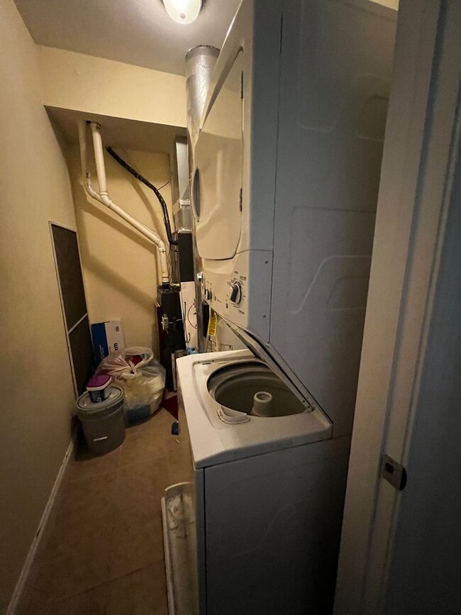 Photo - 676 N 33rd St Unit 3M