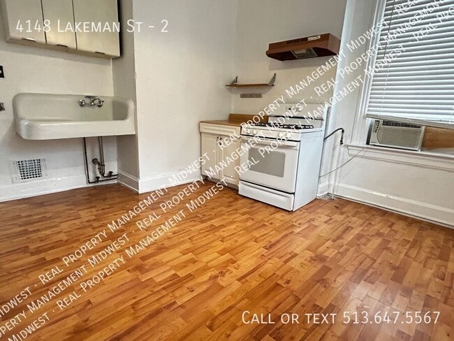 Photo - 4148 Lakeman St Unit 2