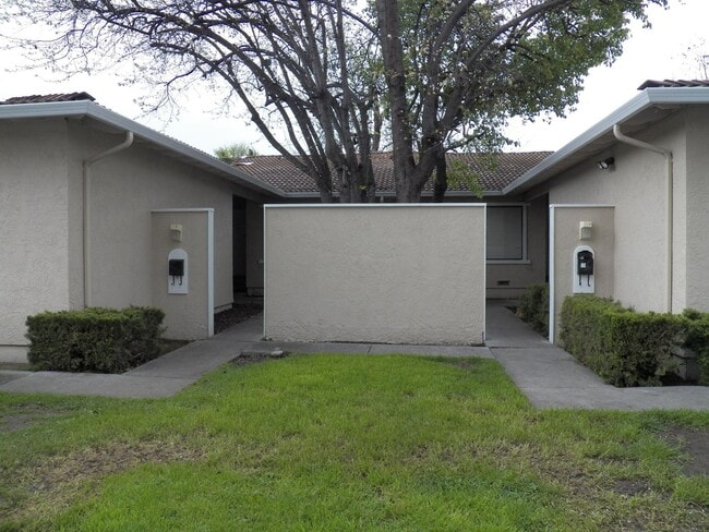 Building Photo - Alviso St Unit 1130