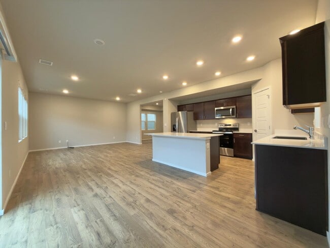 Photo - 3883 Clinton Rd