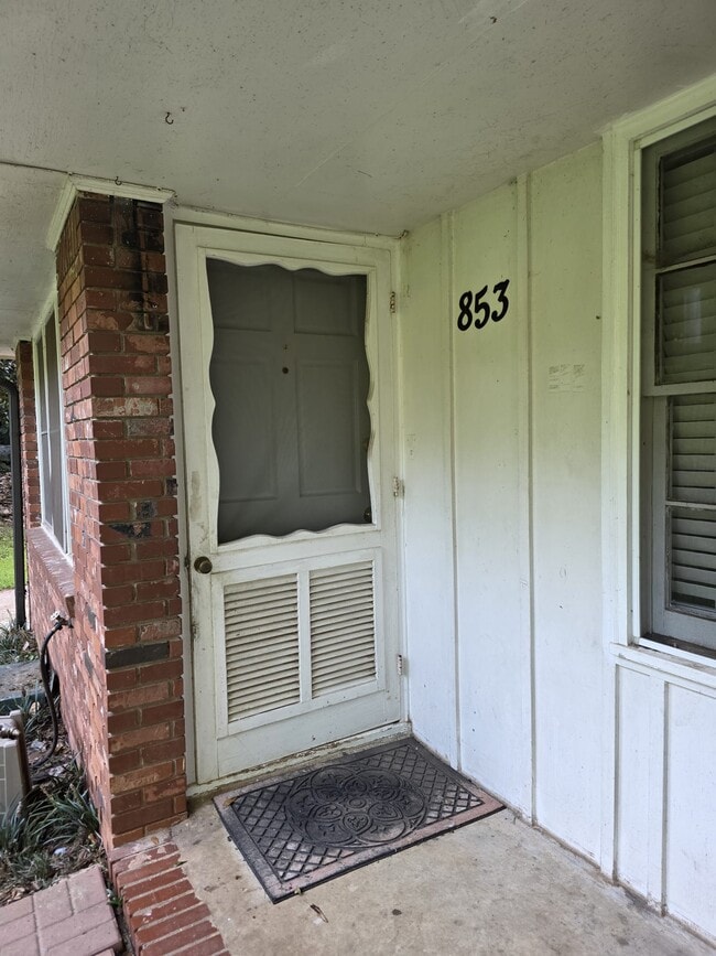 Building Photo - 853 Rowland St Unit 1