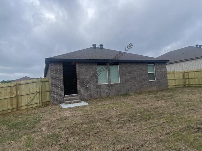 Photo - 103 E Fredonia Ct