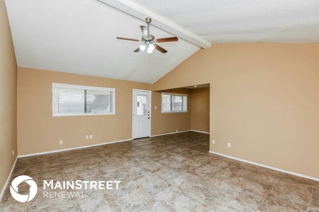 Photo - 617 Park Center Blvd