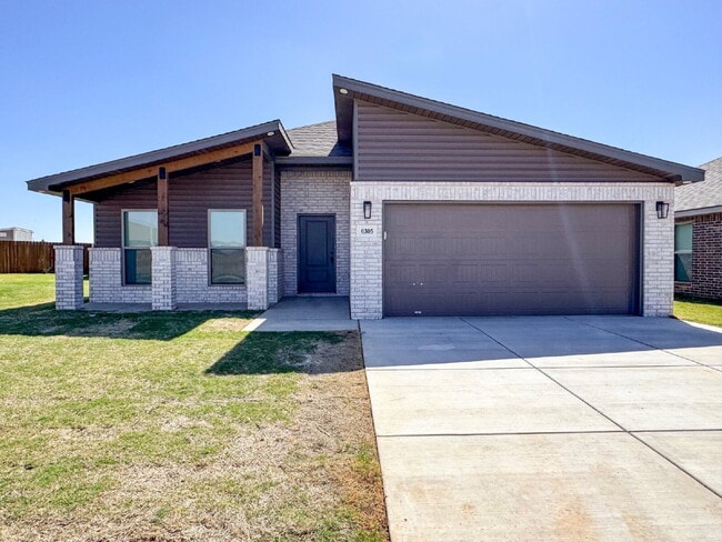 Building Photo - Brand-New 3-Bed in Escondido Crossing!