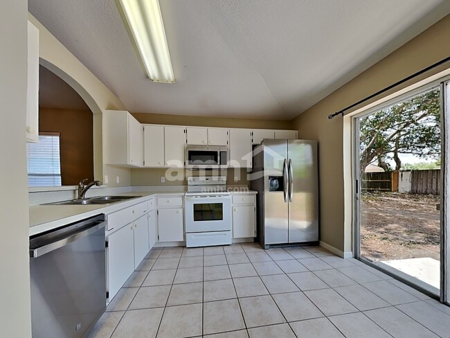 Photo - 1739 Mosaic Forest Dr