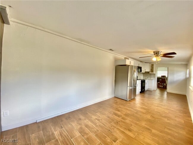 Photo - 106 Leeland Heights Blvd W