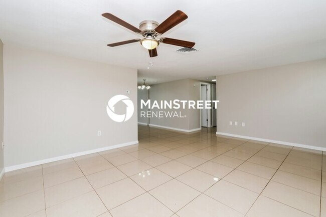 Photo - 3 Bedroom Pet-Friendly Home in NEW PORT RI...