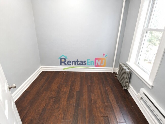 Photo - 373 Fairmount Ave Unit 8