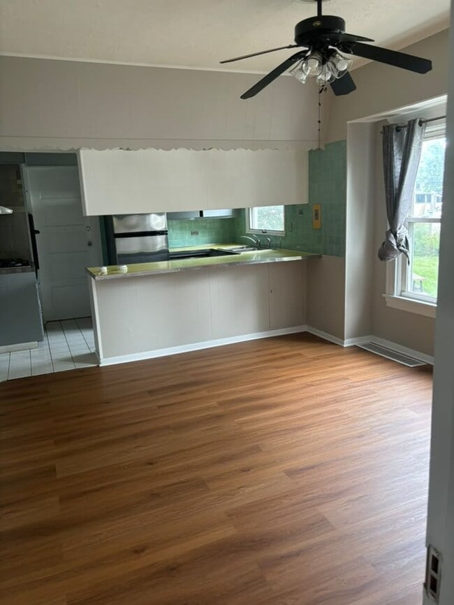 1298 W.111th