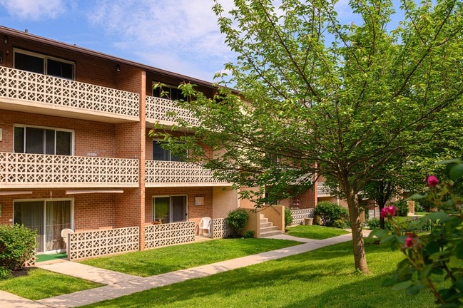 Photo - Ash Park Apartments