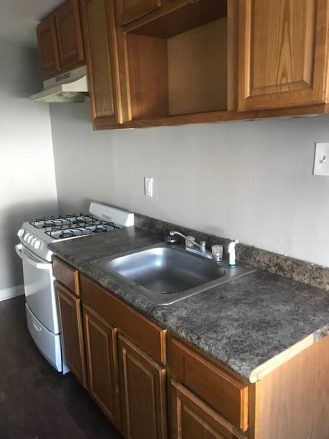 Photo - 2315 Ann St Unit 1st Floor Rear