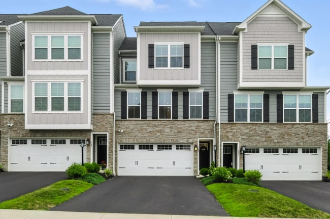 Photo - 103 Spruce Ln