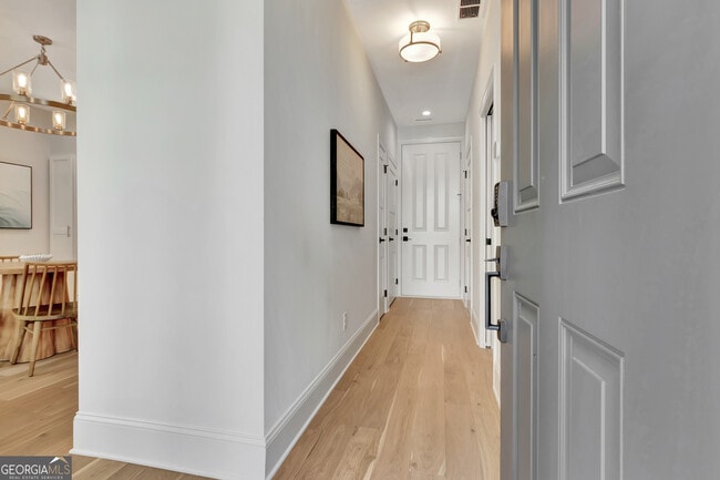 Photo - 11 Bourbon St