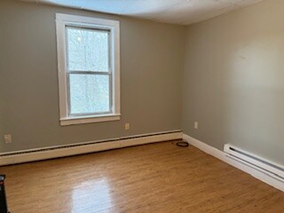 Photo - 166-168-168 W Main St Unidad 168-5