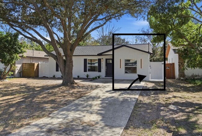 Building Photo - Top Shelf Aquisitions Unit 5720 79th Ave. N #B