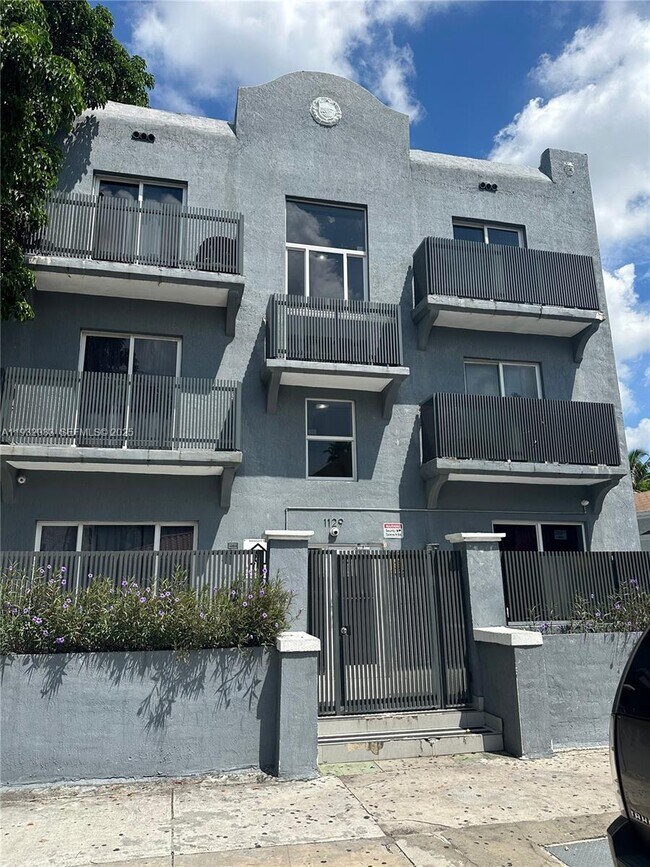 Building Photo - 1129 NW 3rd St Unit 101