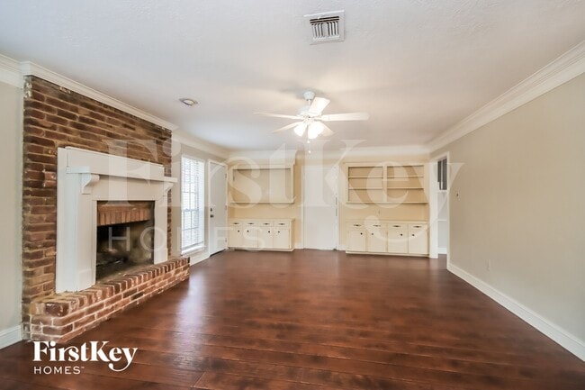 Photo - 461 Stephen F Austin Dr