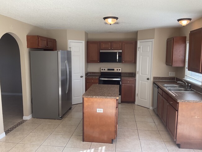 Photo - 16000 Wilkinson Dr