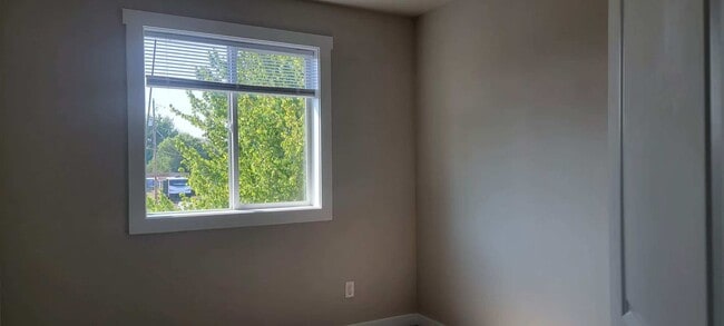 Photo - 516 19th Ave SW