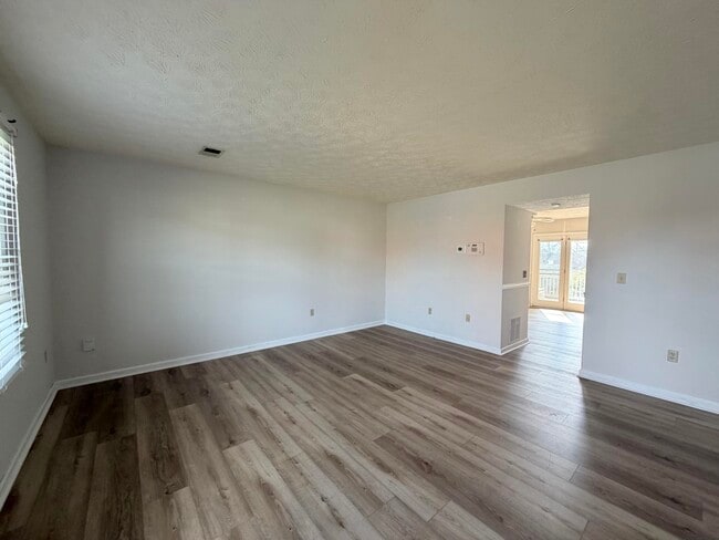 Photo - 308 S Keeneland Dr