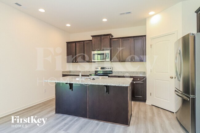 Photo - 5726 Beaver Pond Tl