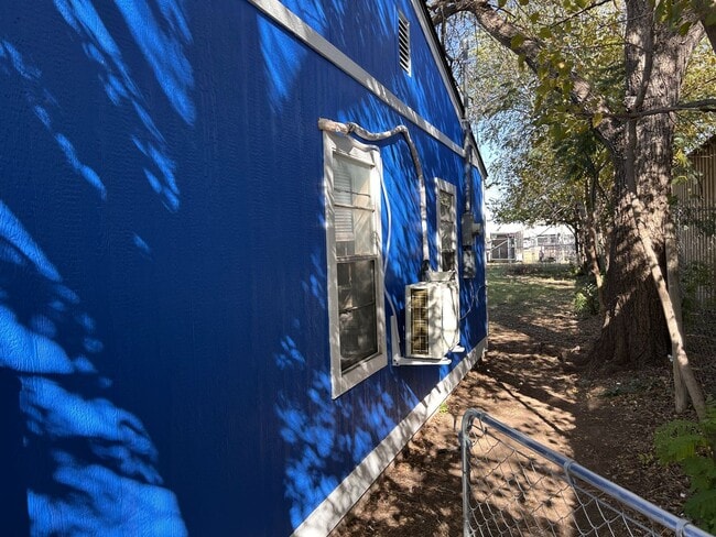 Photo - 2309 SW I Ave