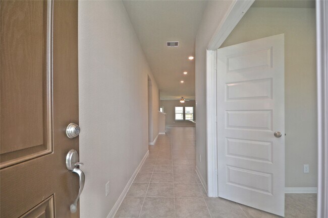 Photo - 1015 Modesto Dr