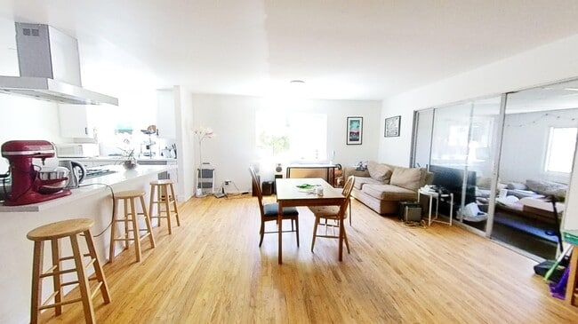 Photo - 6838 Del Playa Dr