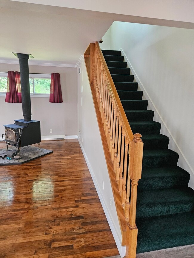 Photo - 1180 Highland Ave