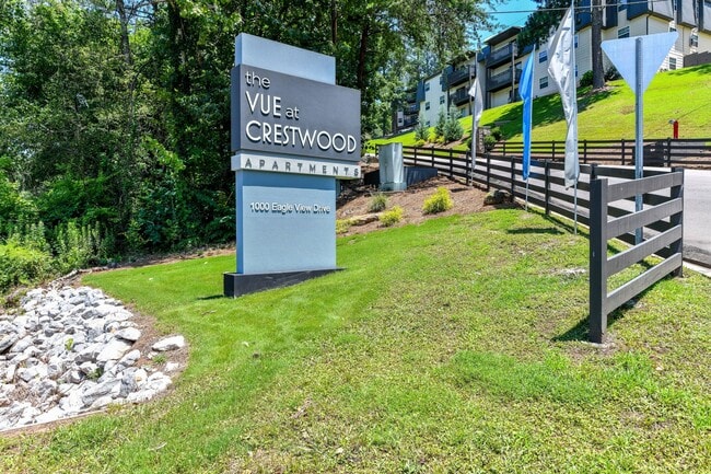 Welcome Home to Vue at Crestwood